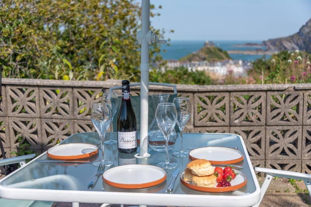 The Tempest, Sea Views, Coastal & Rural Walks. Apartment Ilfracombe Exterior foto